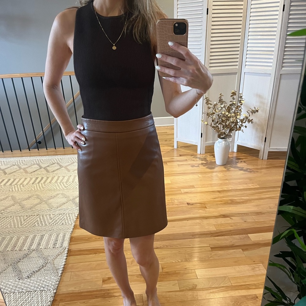 Rw&co vegan leather tan midi skirt size 00 (runs large) worn twice